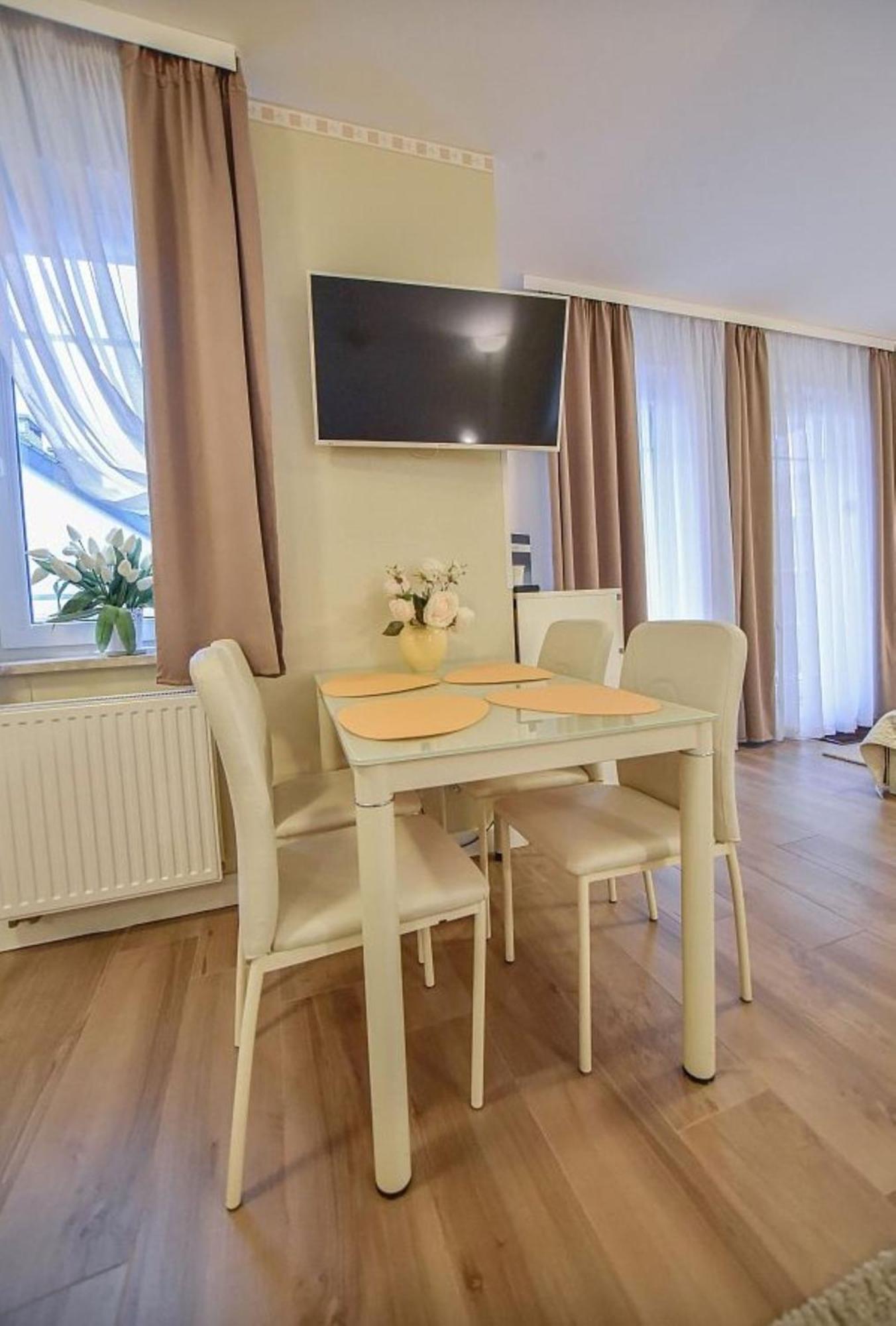 Apartamenty Na Wyspie - Aquamarina - Parking Świnoujście Exteriör bild